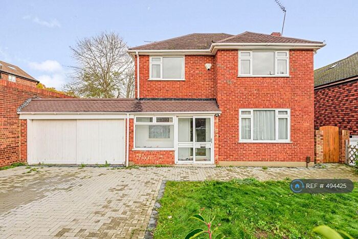 4 Bedroom Detached House To Rent In Woodlea Drive, Bromley, BR2
