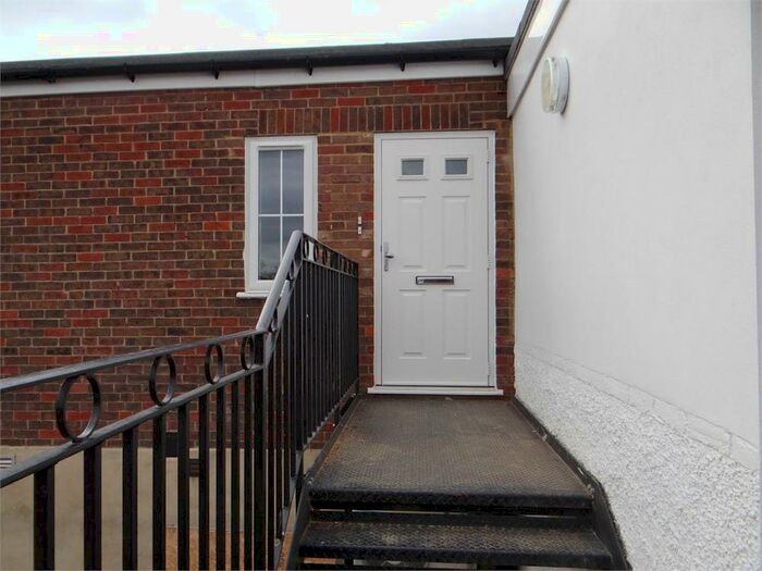 Studio To Rent In Hill Avenue, Amersham, HP6
