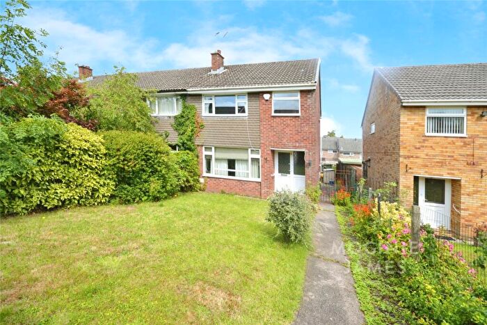 3 Bedroom End Of Terrace House For Sale In Hill Rise, Cardiff, Caerdydd, CF23