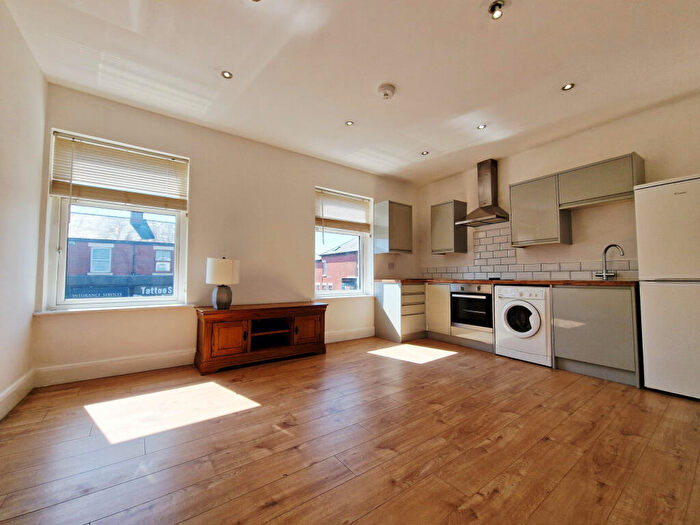 1 Bedroom Flat To Rent In Blackpool Road, Ashton On Ribble, Preston, Lancashire, PR2