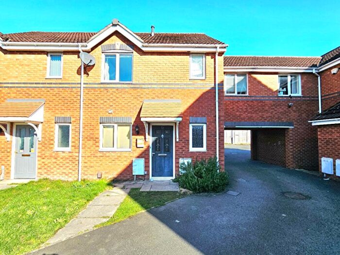 4 Bedroom Semi Detached House To Rent In Rostherne Road, Davenport, Stockport, SK3