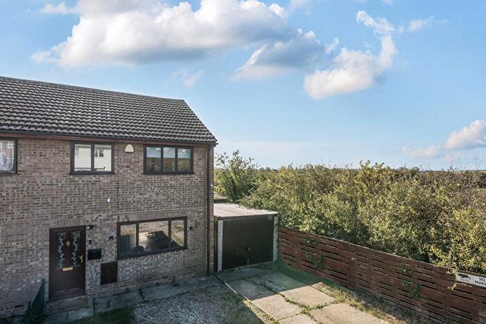 3 Bedroom Semi-Detached House For Sale In Windsor Gardens, Warden, ME12
