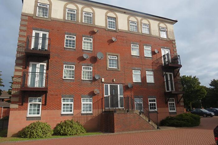 2 Bedroom Block Of Apartments To Rent In Sequana Court, Hull, HU9