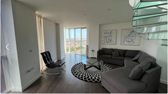 2 Bedroom Penthouse For Sale In Saffron Square, Croydon, London, CR0