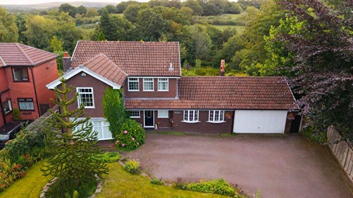 4 Bedroom Detached House For Sale In Bolton Road, Heath Charnock, PR7