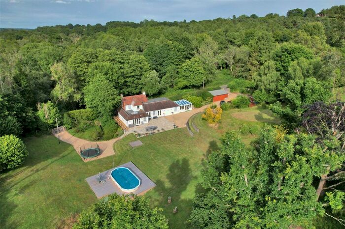 4 Bedroom Detached House For Sale In Spring Lane, Burwash, Etchingham, East Sussex, TN19