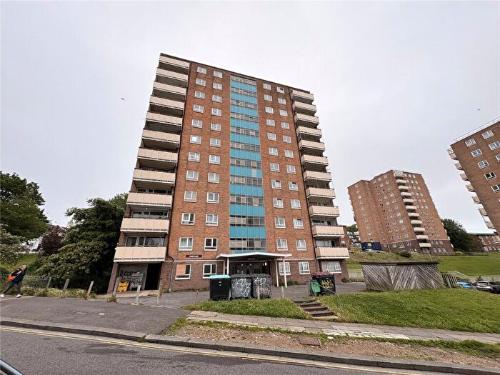 2 Bedroom Apartment To Rent In Highleigh, Grove Hill, Brighton, East Sussex, BN2