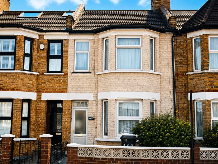 3 Bedroom Terraced House For Sale In Montagu Road, Edmonton, N18
