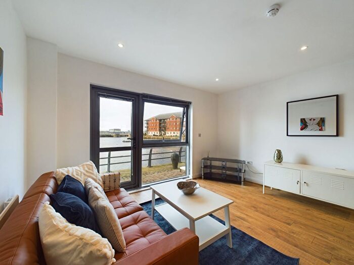 1 Bedroom Flat To Rent In William Jessop Way, City Centre, Liverpool, L3