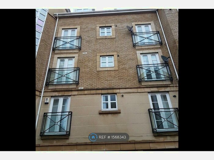 2 Bedroom Flat To Rent In Sandpiper Close, Kent, DA9