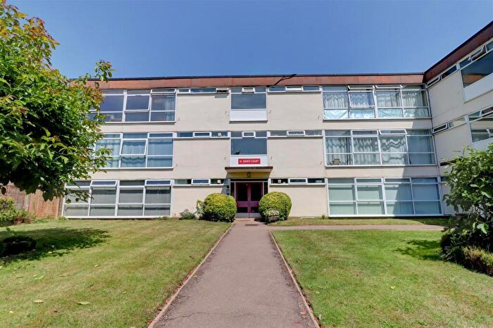 2 Bedroom Flat To Rent In St Johns Court, Stratford-upon-Avon, CV37