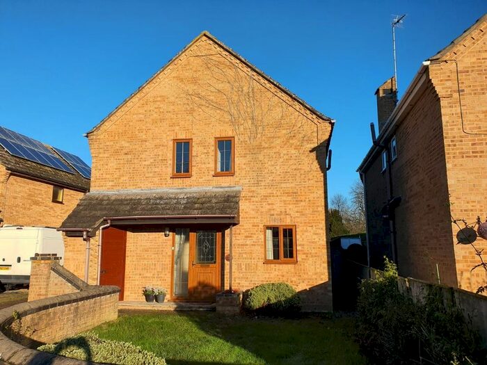 4 Bedroom Detached House To Rent In Hillcrest Drive, Guyhirn, Wisbech PE13