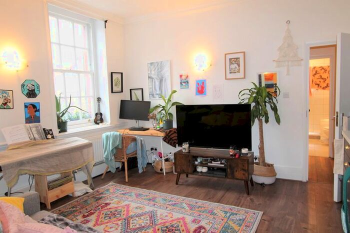 2 Bedroom Flat To Rent In Charrington House, Cephas Avenue, London, E1