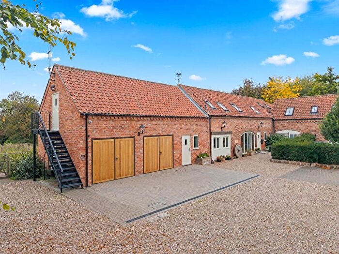 5 Bedroom Barn Conversion For Sale In School Lane, Halam, NG22