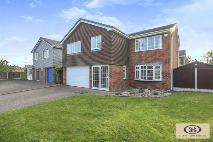 5 Bedroom Detached House To Rent In Langley Close, Sandbach, CW11