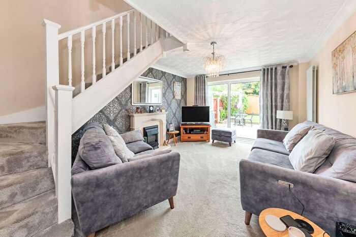 3 Bedroom End Of Terrace House For Sale In Eliot Road, Royston, SG8