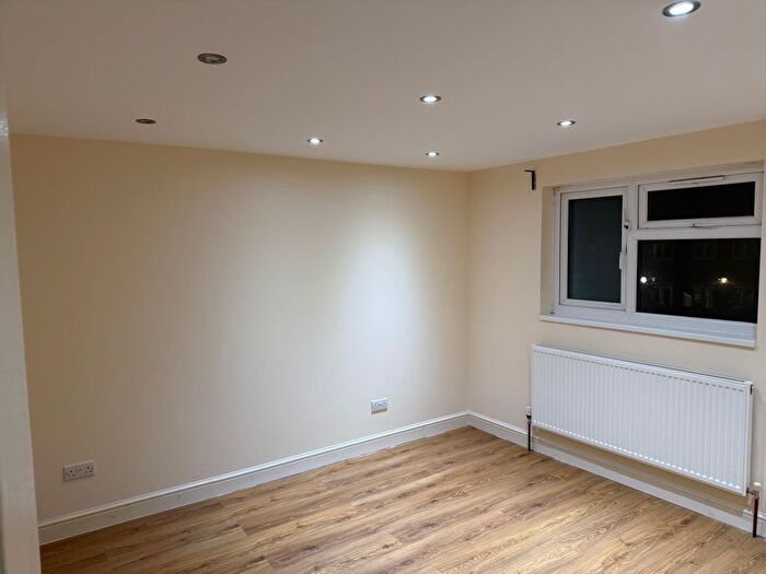 3 Bedroom Terraced House To Rent In Hoppner Road, Hayes, UB4