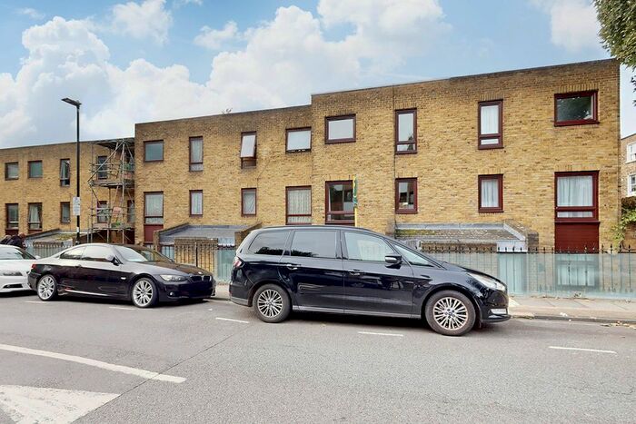 4 Bedroom Terraced House To Rent In Calshot Street, London, N1