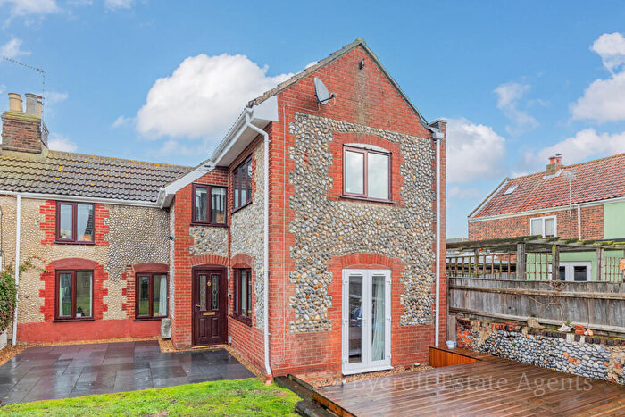 3 Bedroom Semi-Detached House For Sale In Victoria Street, Caister-on-sea, NR30