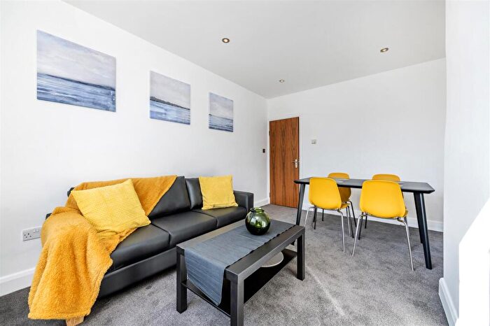 2 Bedroom Flat For Sale In Angel House, N1 - Photo 7