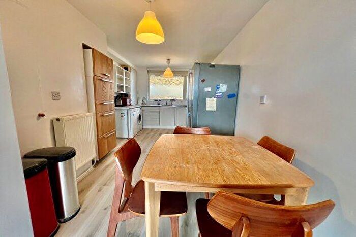 3 Bedroom Maisonette To Rent In St. Stephens Road, London, E3