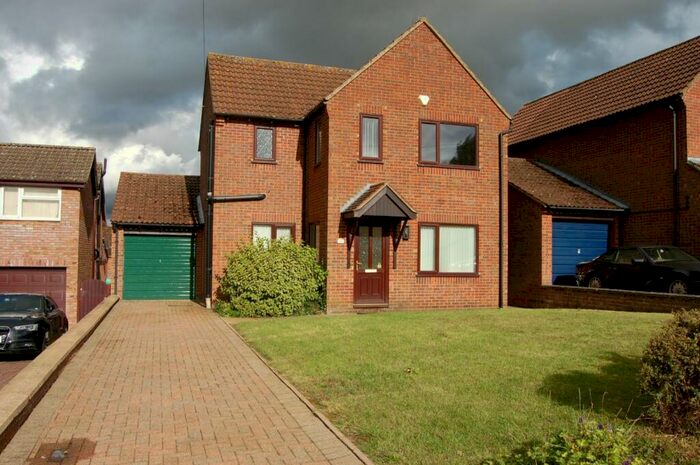 3 Bedroom Detached House For Sale In Pells Close, Guilsborough, Northampton, NN6