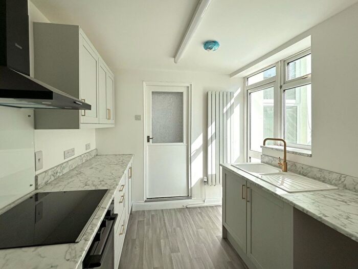 2 Bedroom Detached House To Rent In South Milton Street, Plymouth, PL4