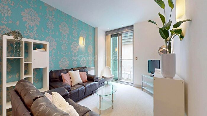 2 Bedroom Flat For Sale In Great Northern Tower, Watson Street, City Centre, M3