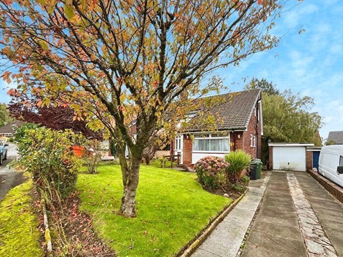 3 Bedroom Semi-Detached House For Sale In Rusland Drive, Harwood, BL2