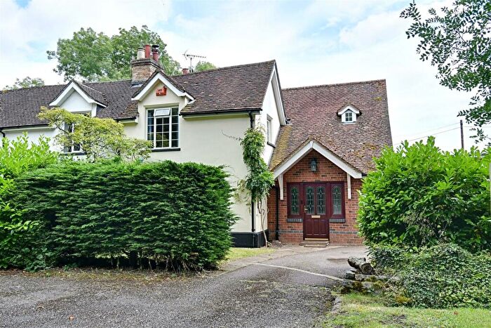 3 Bedroom Semi-Detached House For Sale In The Old Coach Road, Cole Green, SG14