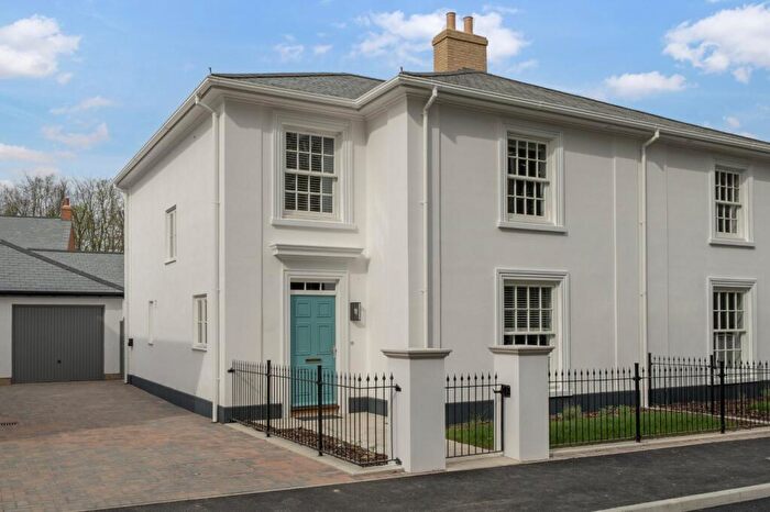 4 Bedroom Semi Detached House For Sale In Gold Lane, Hoe Lane, North Baddesley, Hampshire, SO52