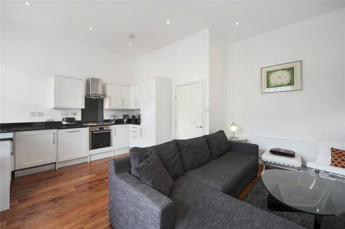 1 Bedroom Flat To Rent In Tavistock Road, London, W11