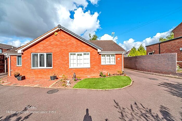 2 Bedroom Semi-detached Bungalow For Sale In Cedar Close, Hednesford, Cannock, WS12