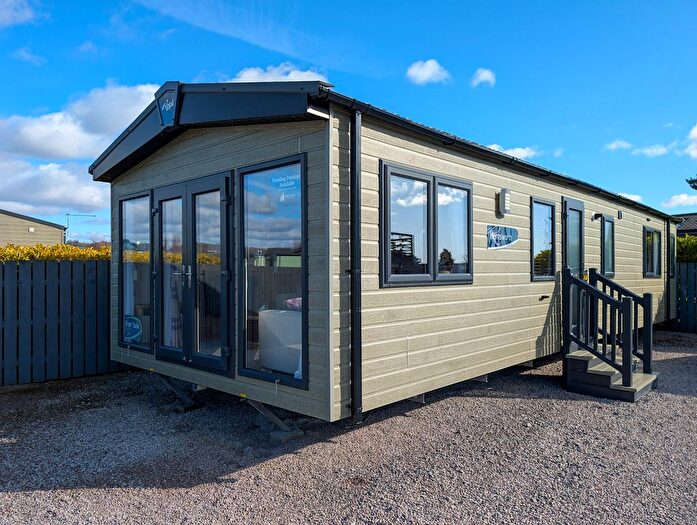 2 Bedroom Lodge For Sale In Levens, Kendal, LA8