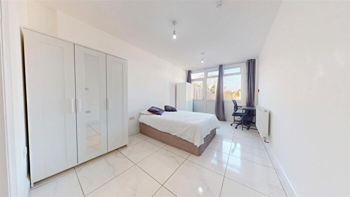 1 Bedroom Property To Rent In Chatsworth Road, Willesden Green, NW2
