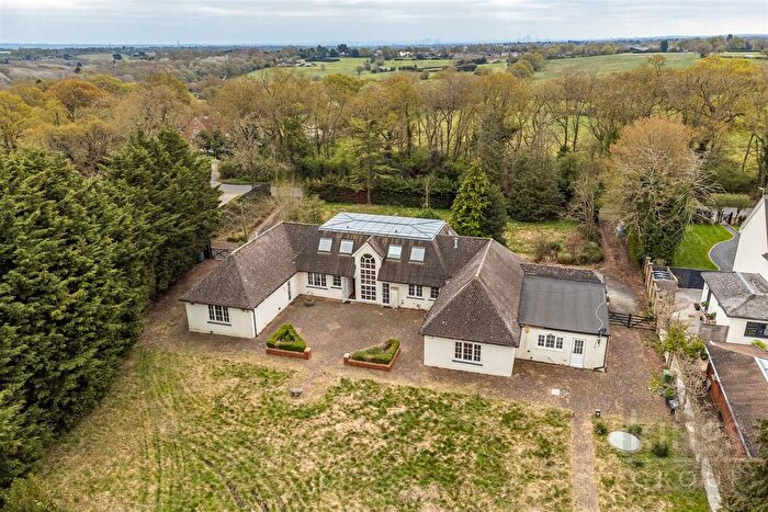 4 Bedroom Detached Bungalow For Sale In Tylers Causeway, Newgate Street, SG13