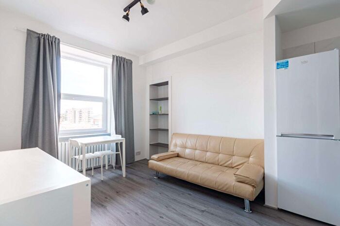 1 Bedroom Flat To Rent In L – Earlston Place, Edinburgh, EH7