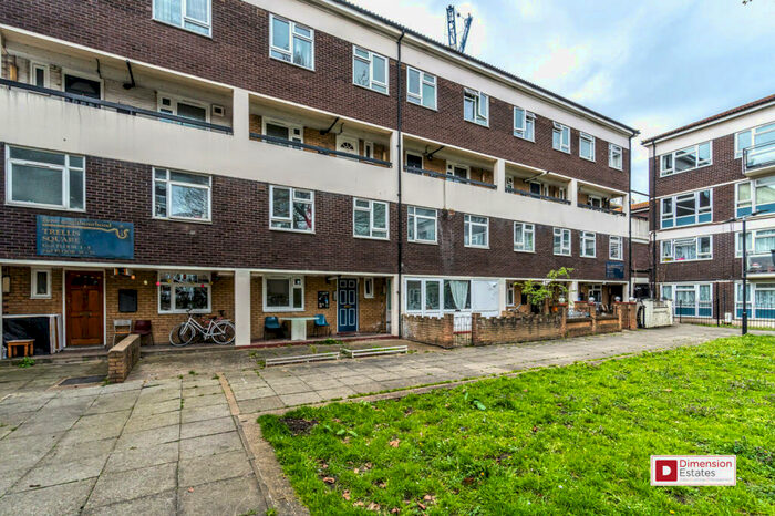 3 Bedroom Maisonette To Rent In Benworth St, Mile End, Bow, East London, E3