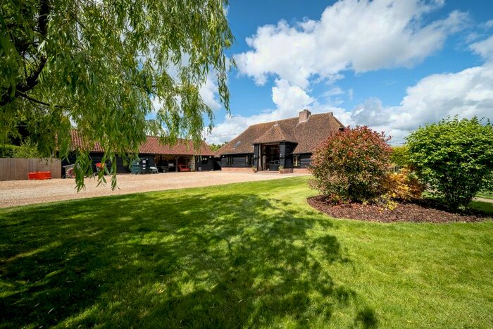 4 Bedroom Barn Conversion For Sale In Pharisee Green, Dunmow, CM6