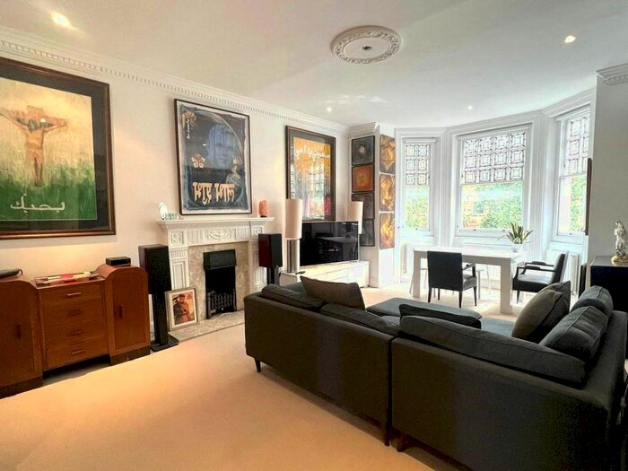1 Bedroom Flat To Rent In Lower Sloane Street, Chelsea, London, London, SW1W