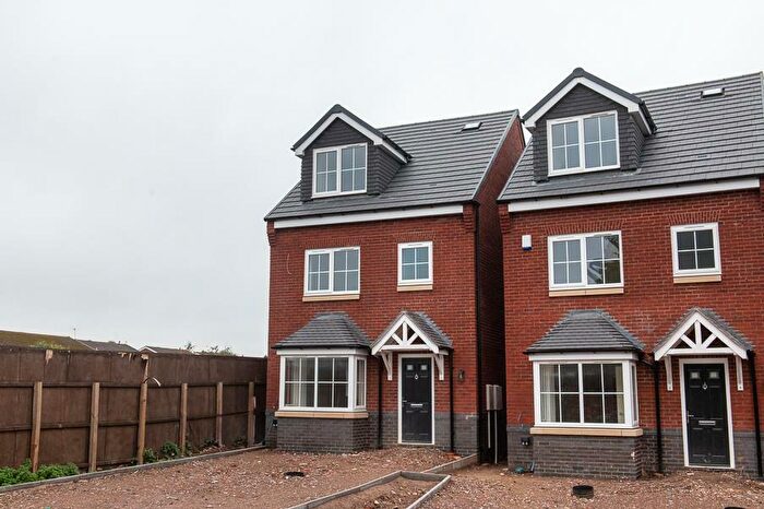 4 Bedroom Detached House For Sale In Malt Mill Lane, Halesowen, B62