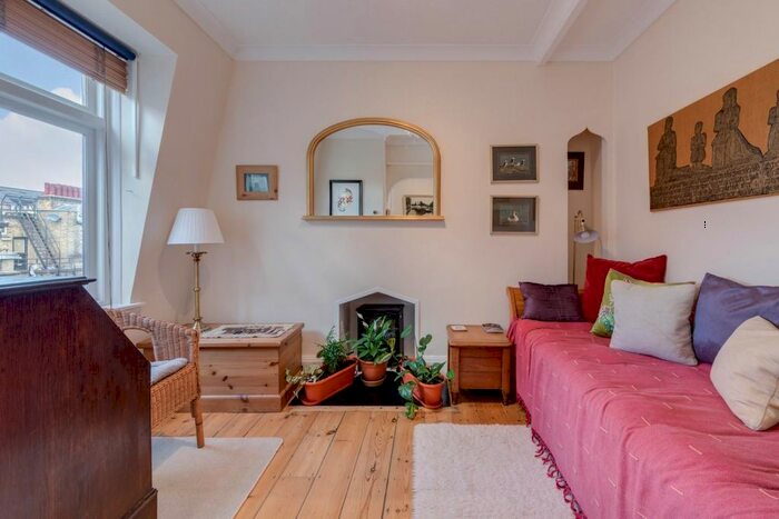 1 Bedroom Flat To Rent In Hanson Street, Fitzrovia, W1W