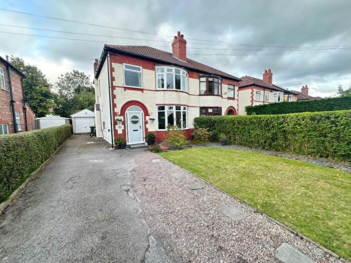 3 Bedroom Semi-Detached House For Sale In Chester Road, Whitby, CH65
