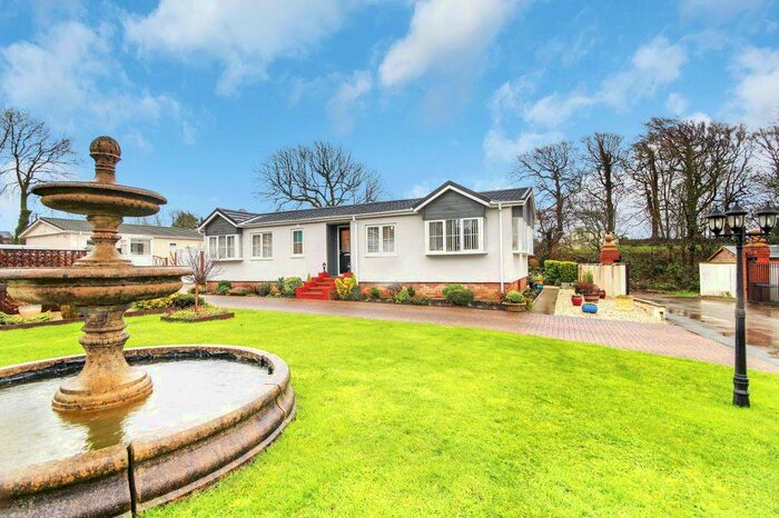 2 Bedroom Detached Bungalow For Sale In Shirmart Park, Braunton, EX33