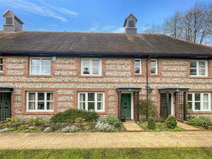 2 Bedroom Cottage To Rent In Earls Manor Court, Winterbourne Earls, Salisbury, SP4