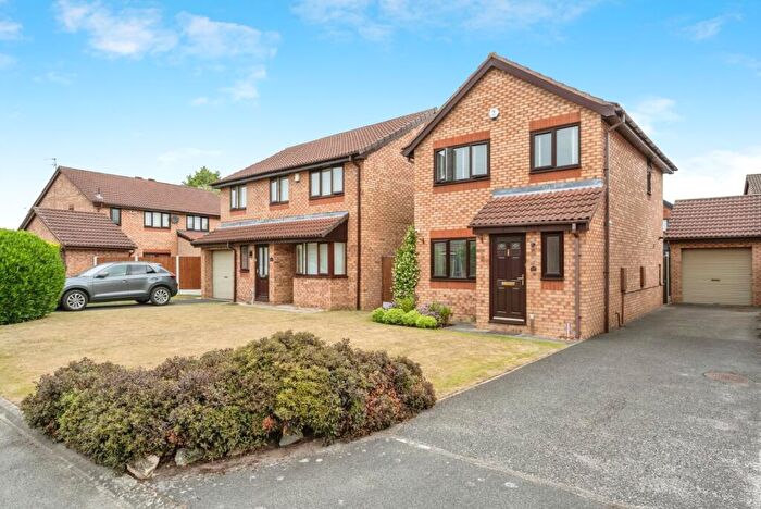 3 Bedroom Detached House For Sale In Farnborough Drive, Doncaster, South Yorkshire, DN4