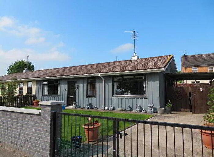 3 Bedroom Semi-detached Bungalows For Sale In Carrick Drive, Craigavon, BT66