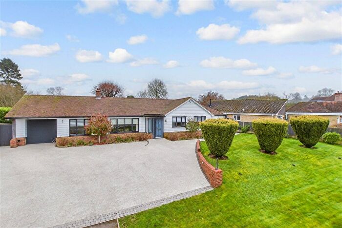4 Bedroom Detached Bungalow For Sale In The Lees, Challock, Ashford, Kent, TN25