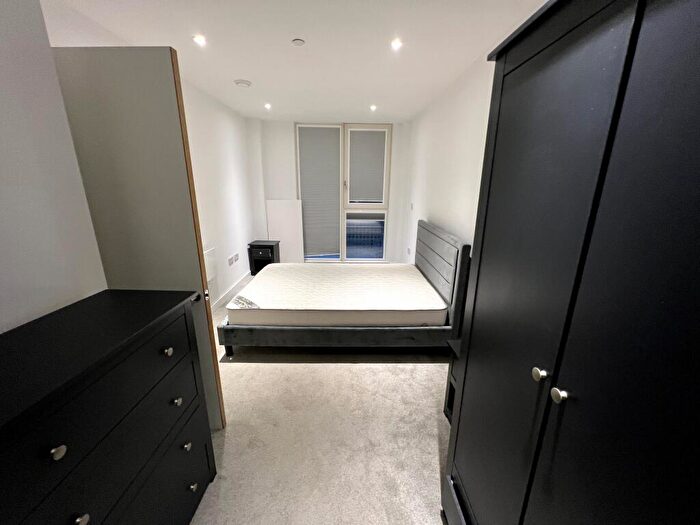 2 Bedroom Apartment For Sale In Boundary Lane, Manchester, M15