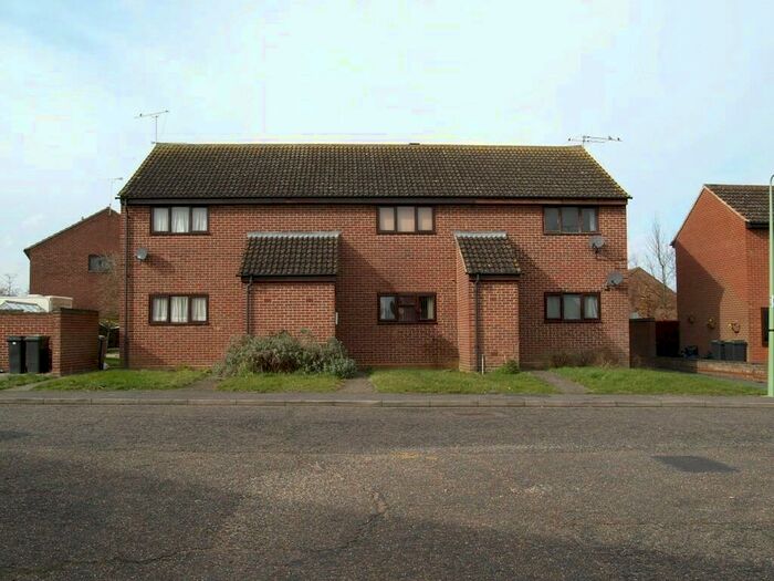 1 Bedroom Flat To Rent In Alexander Drive, Needham Market, IP6